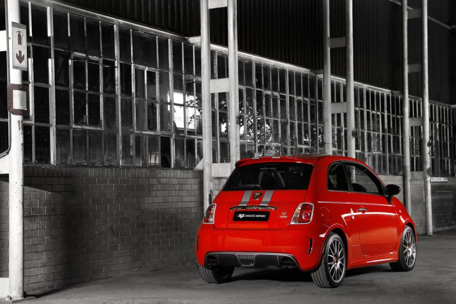 Abarth 695 Tributo Ferrari 2012 года  (ZA) (фото 4 из 24)
